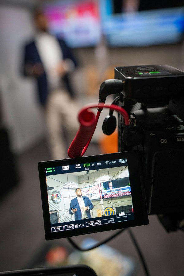 Pourquoi faire appel à des experts en vidéos d'entreprise basés à Paris ?